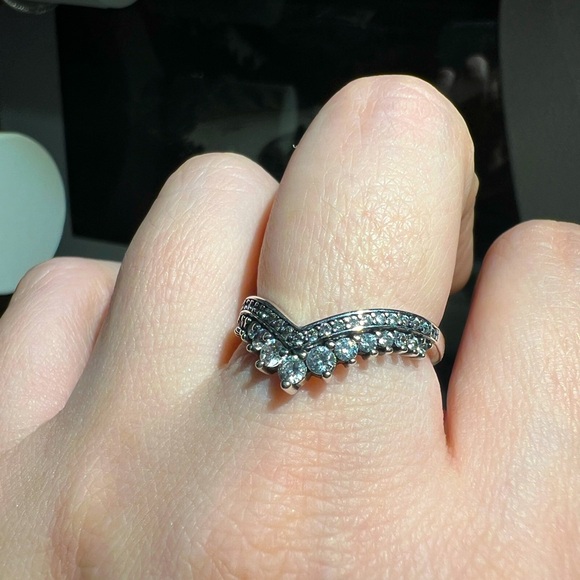 Princess Wishbone Ring Size 8 - Picture 4 of 8